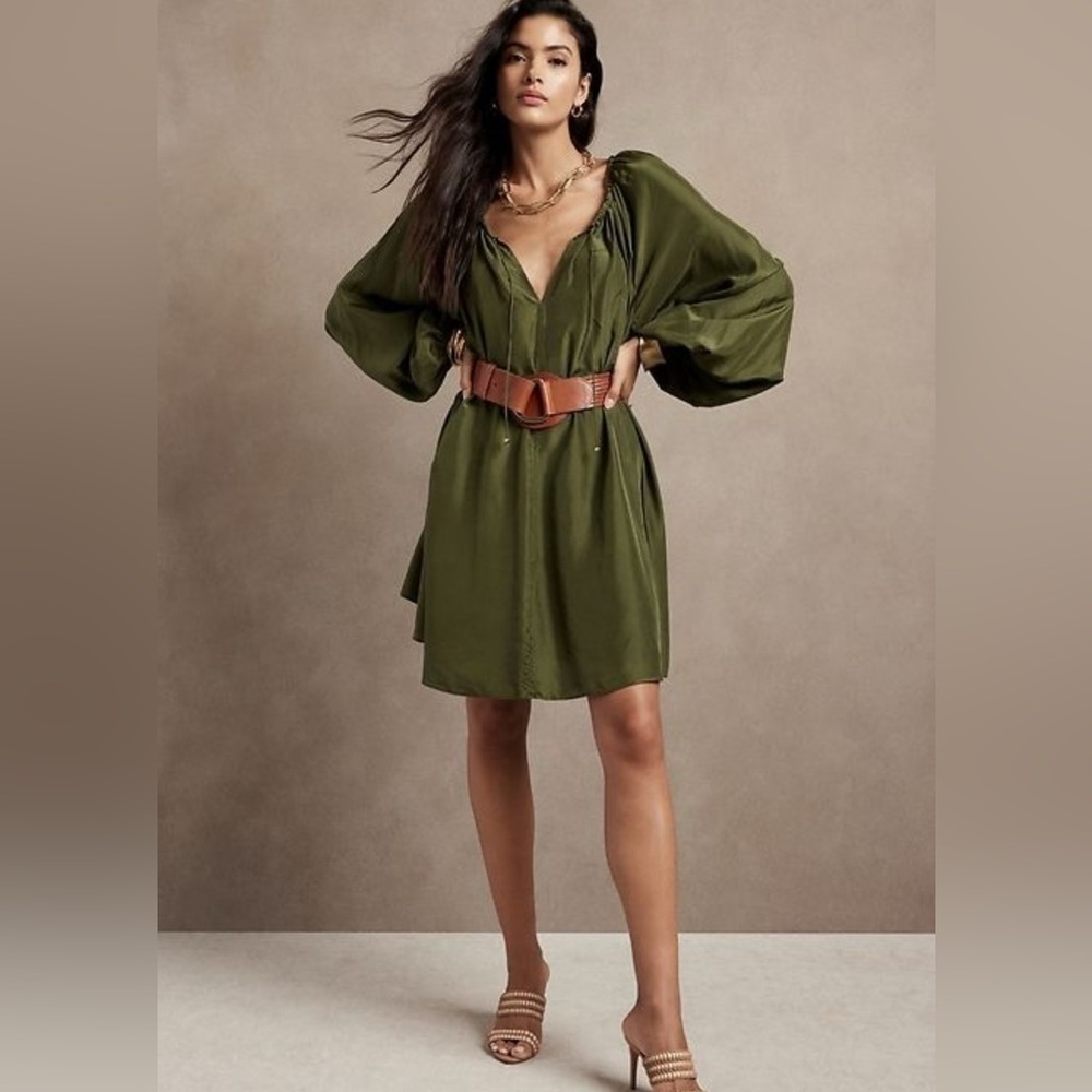 REVERIE SILK DRESS in moss green size L